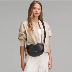 Lululemon Cactus Saddle Crossbody Bag 2L